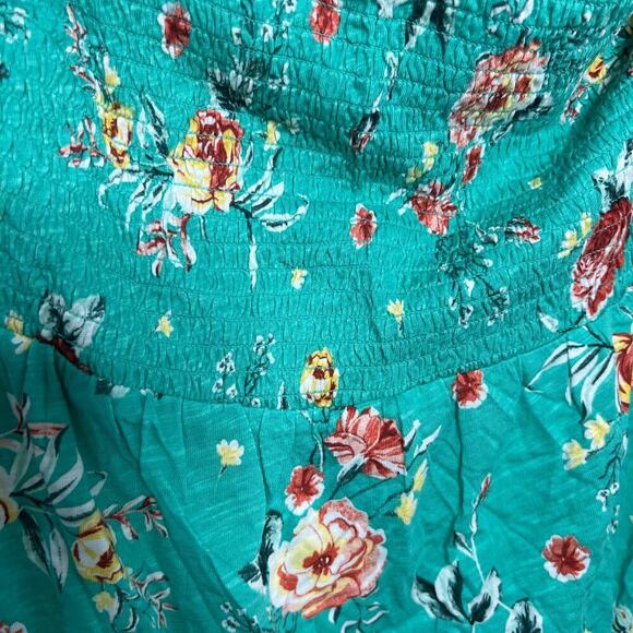 Torrid Strapless Smocked Bodice Babydoll Top Green Floral Size 4X NWT - Picture 3 of 8